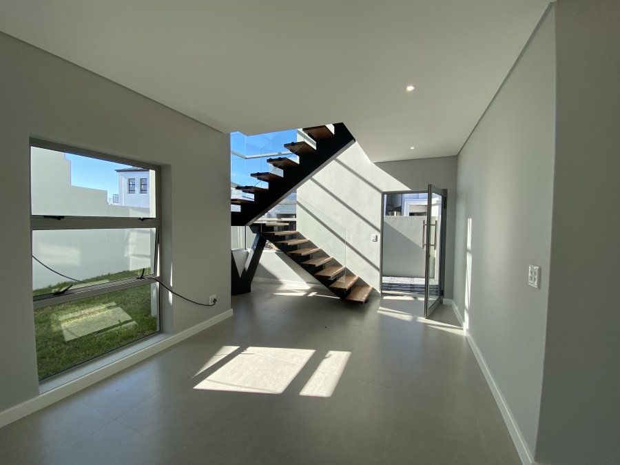 4 Bedroom Property for Sale in Sandown Western Cape